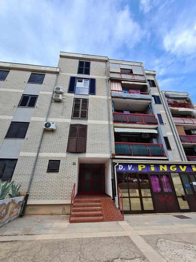 Valkane Beach Studio Apartment Pula Exteriér fotografie
